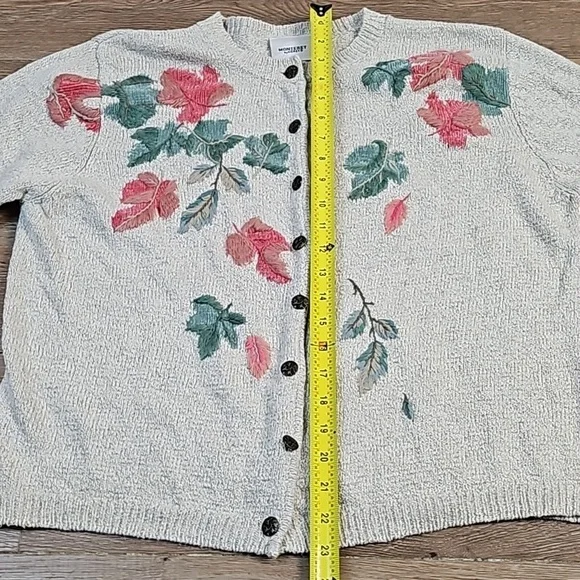 VTG Monterey by Koret Linen Cotton Knit Cream Cardigan w Embroidered Leaf Motif - Picture 15 of 16